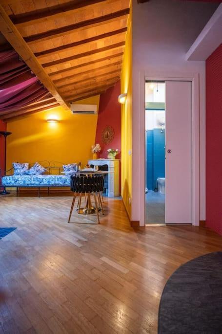 22 Home - Parcheggio Privato - Accogliente - Collegamento Sardegna E Corsica Ливорно Экстерьер фото